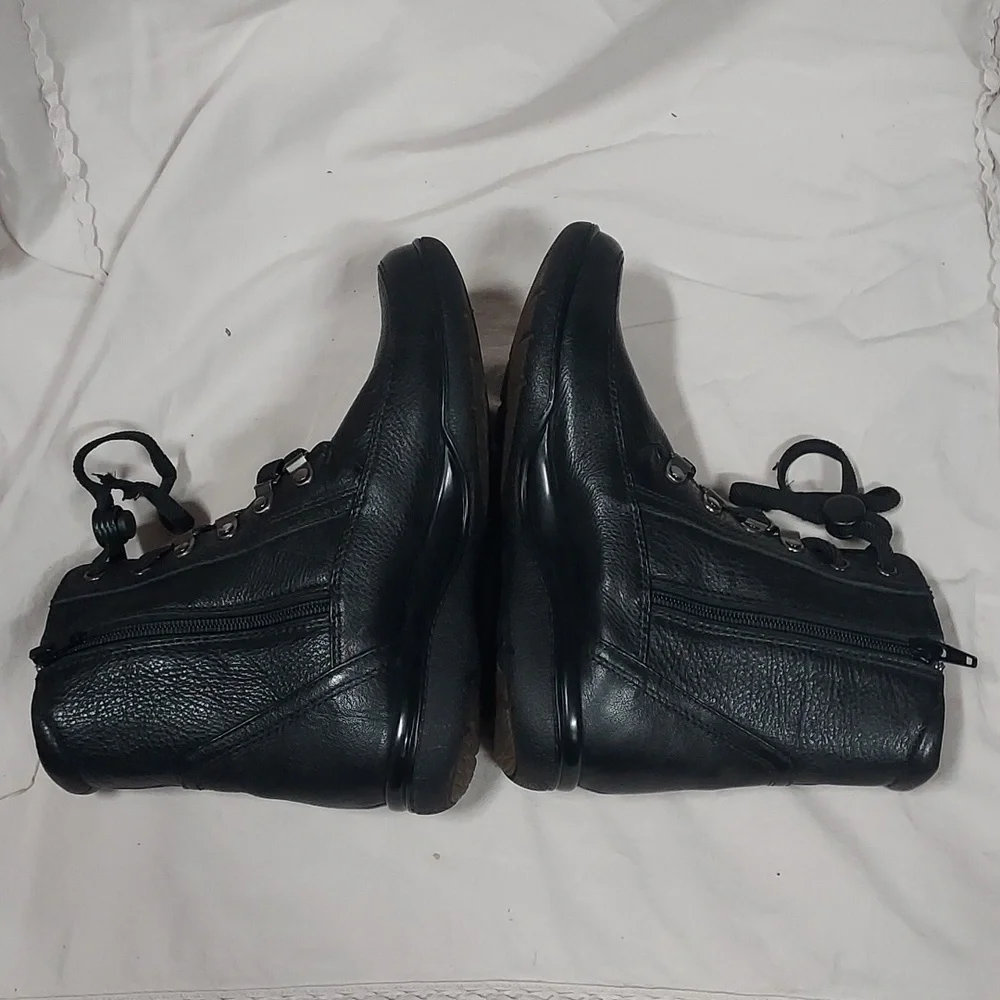 Clarks preowned great